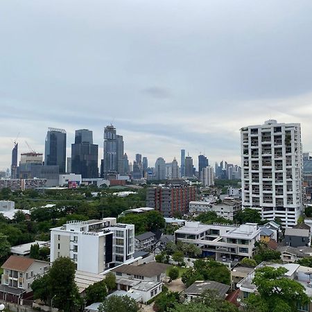 Nantiruj Tower - นันทิรุจ ทาวเวอร์ เซอร์วิสอพาร์ทเม้นท์ สุขุมวิท ซอย 8 Apartment Bangkok Bagian luar foto