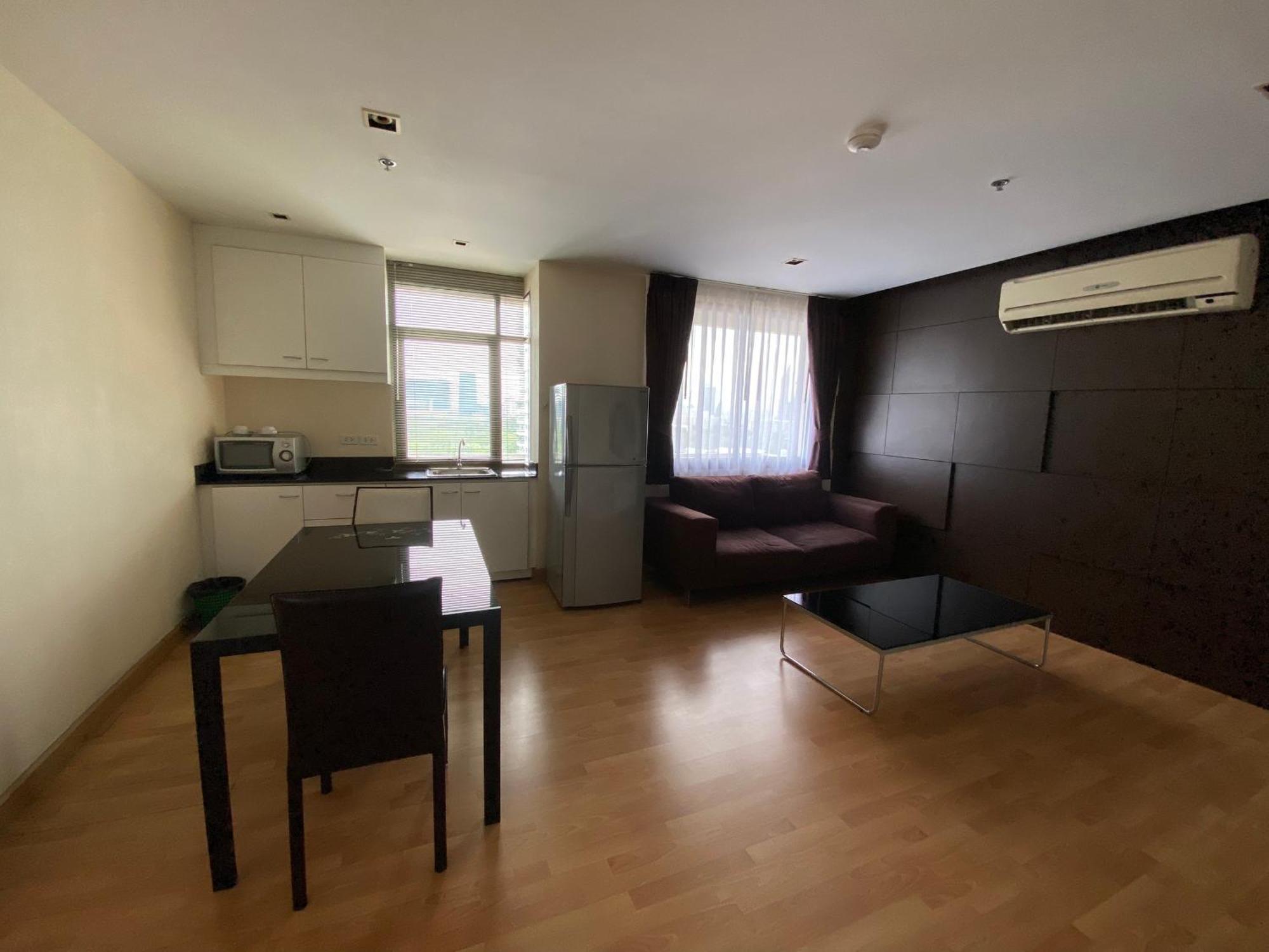 Nantiruj Tower - นันทิรุจ ทาวเวอร์ เซอร์วิสอพาร์ทเม้นท์ สุขุมวิท ซอย 8 Apartment Bangkok Ruang foto