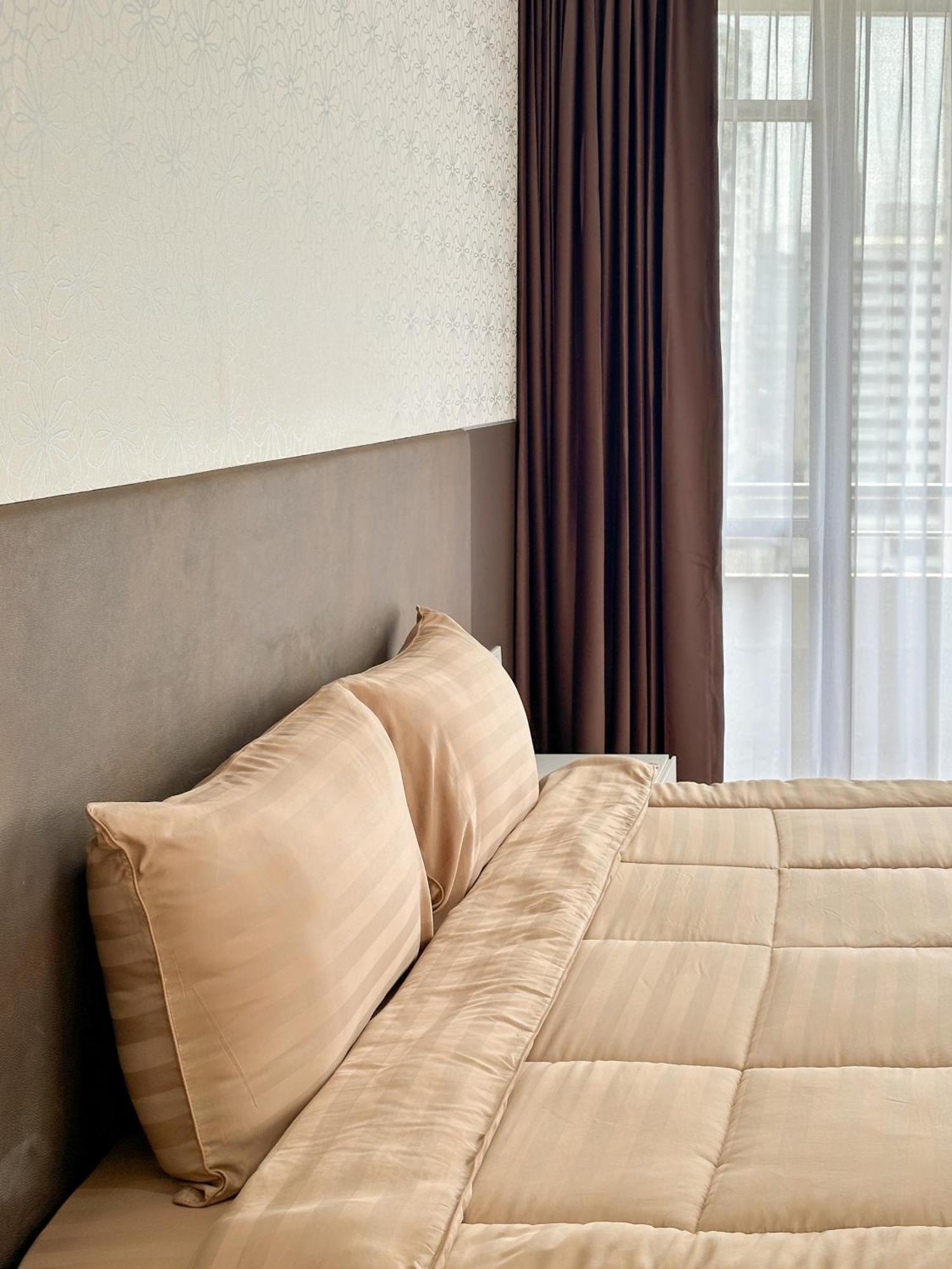 Nantiruj Tower - นันทิรุจ ทาวเวอร์ เซอร์วิสอพาร์ทเม้นท์ สุขุมวิท ซอย 8 Apartment Bangkok Bagian luar foto